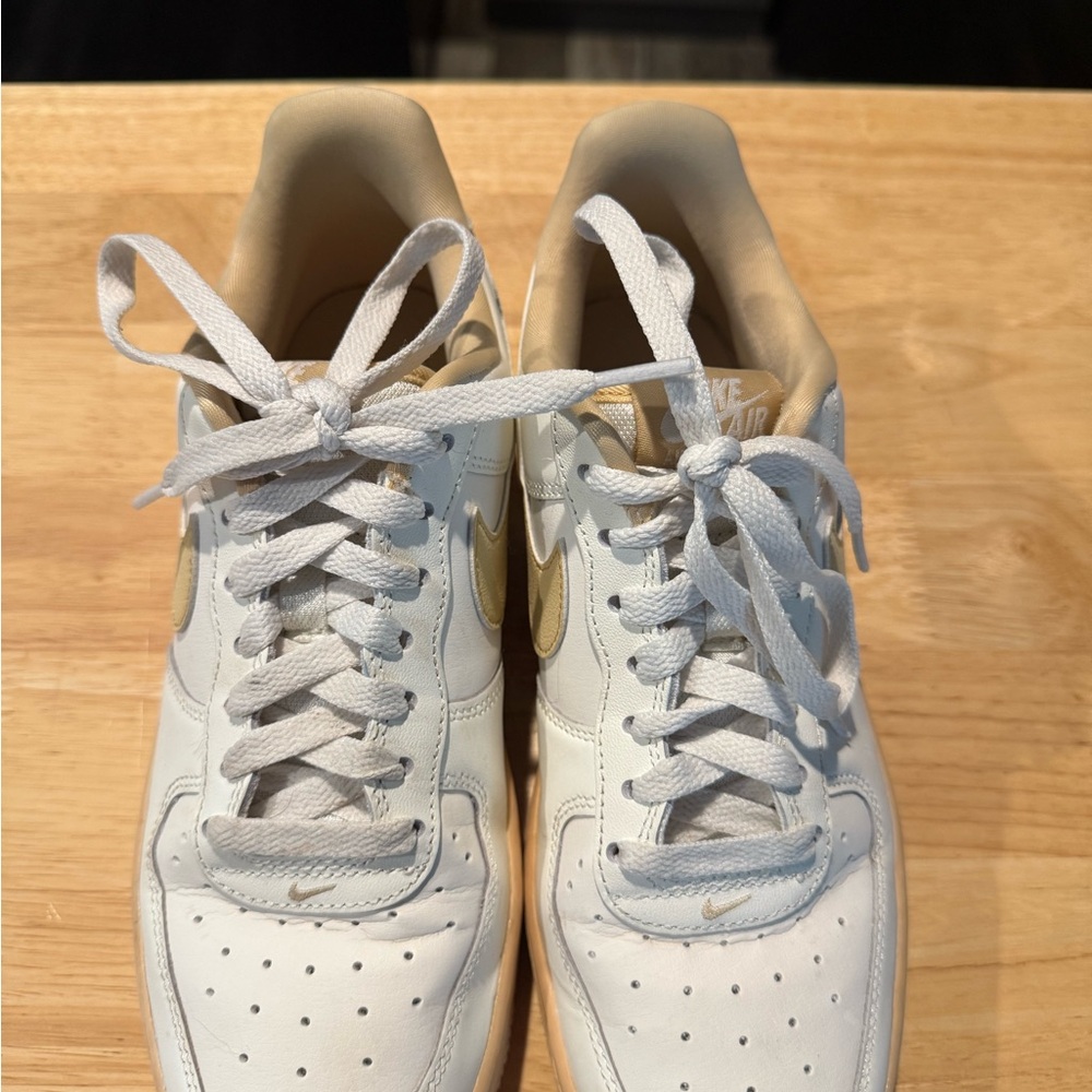 Nike Women’s White and Tan Sneakers